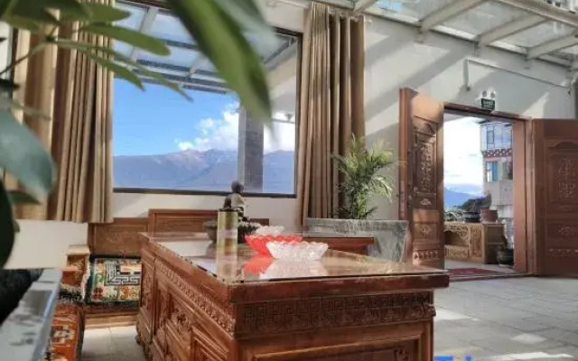Deqin Feilai Temple Jinchenyuan Homestay