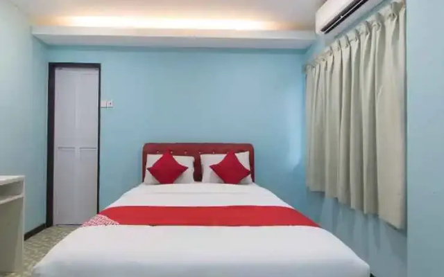 Pd Star Hotel by OYO Rooms