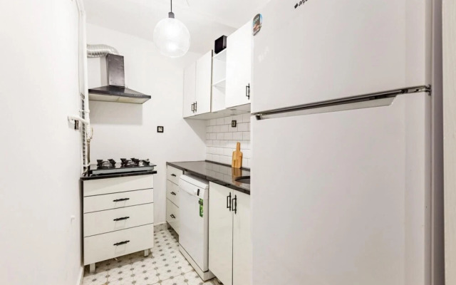 Central Flat Near Taksim Square in Sisli