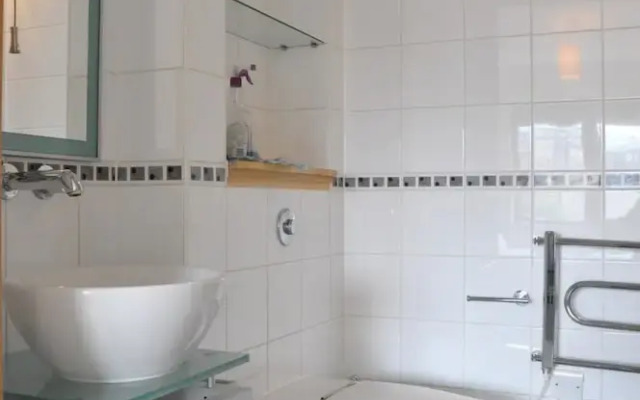 Modern 1 Bedroom Flat in Angel