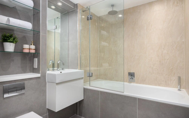 One bedroom apartment Old Street