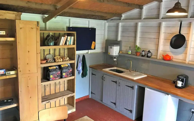Luxury Bell Tent Escape Norfolk, No Deposit