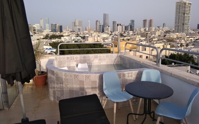 TLV Suites Triplex Penthouse With pool