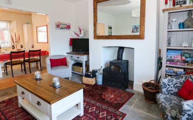1 West Bank, Wells