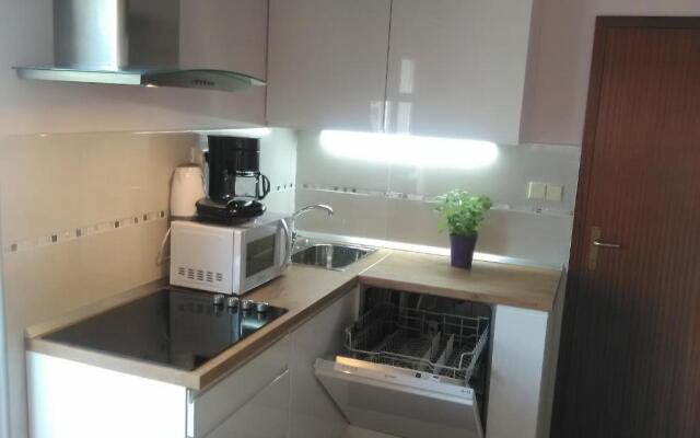 Apartment Yelena Rose West