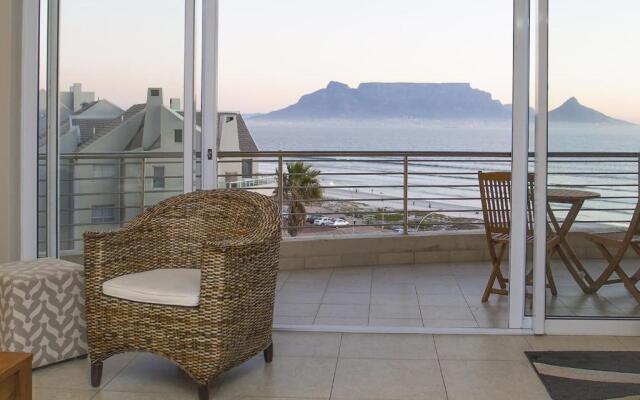 2 Bedroom apartment with Breathtaking Views!