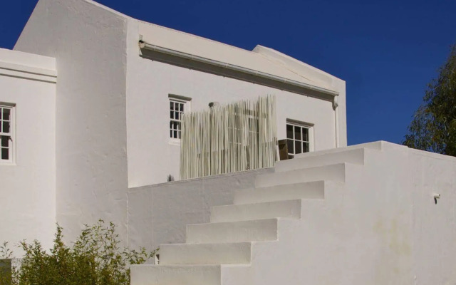 Zensa Lodge