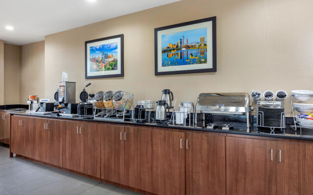 Quality Inn & Suites near Lake Eufaula