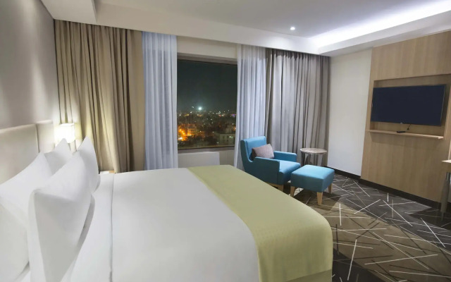 Holiday Inn Chennai OMR IT Expressway by IHG