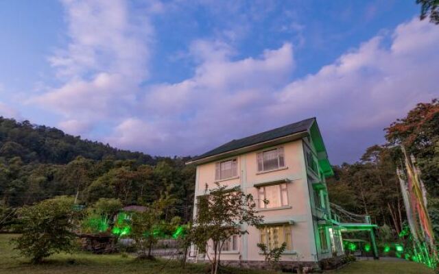 Orange Court Resort