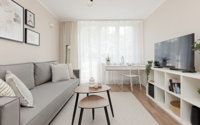 Apartament Miedzynarodowa by Renters