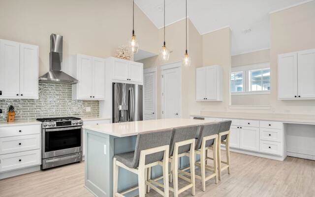 The Sandbar At Sunflower Beach