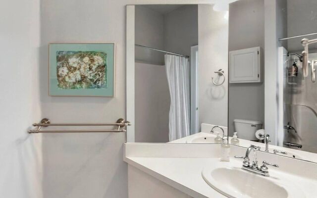 Condo Off Dickson - Walk to Dickson