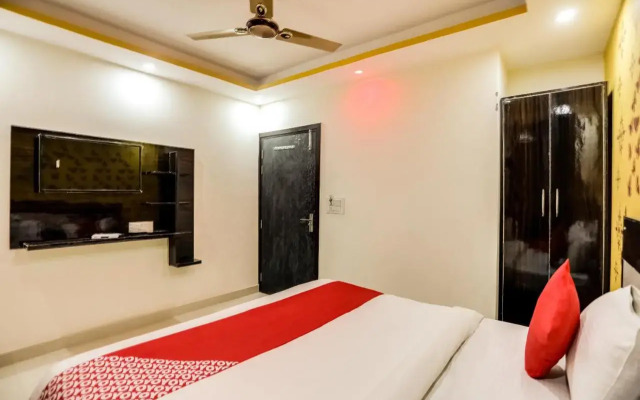 Oyo Flagship 65319 Bd Palace