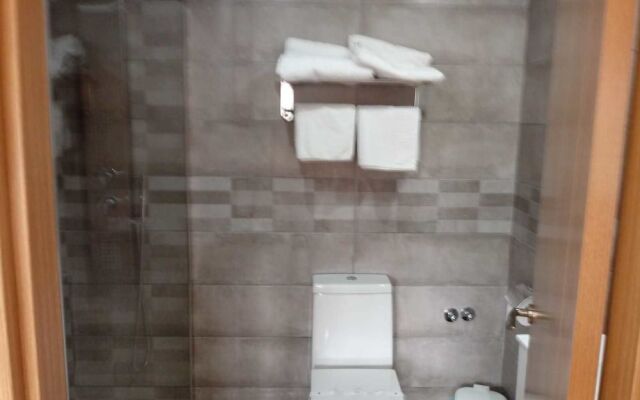 Montreal Hostal