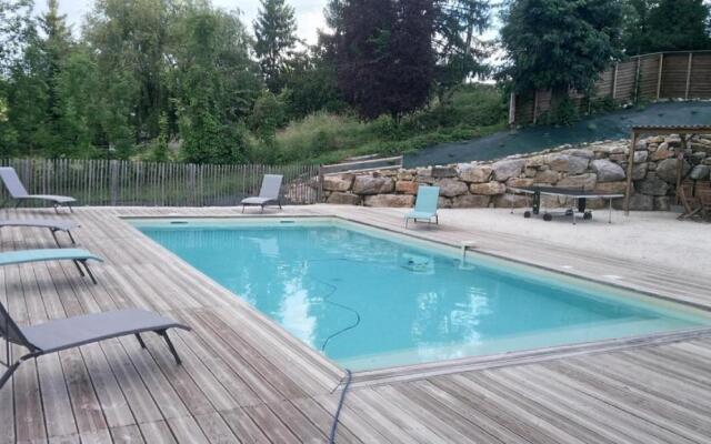 LOU CHASTEL - DEMEURE PERIGOURDINE ENTIEREMENT CLIMATISEE avec PISCINE PRIVEE