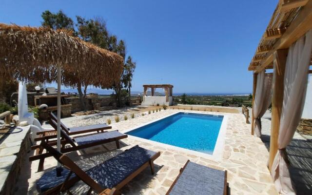 Janakos View Apartment II with Pool