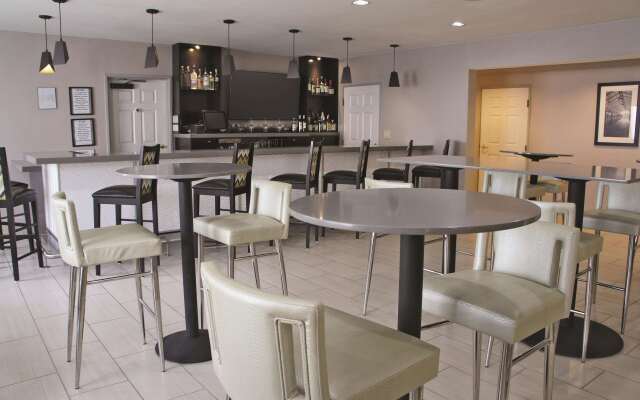 La Quinta Inn & Suites by Wyndham The Woodlands/Spring