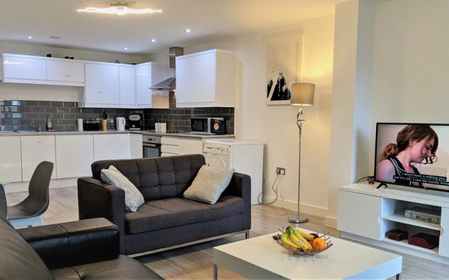 Apartment In Parliament Brewery Village