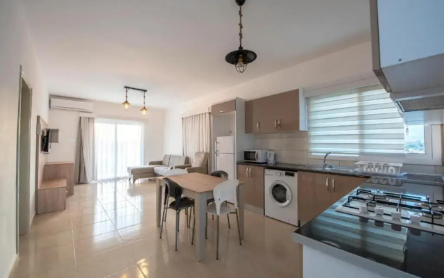 Deniz Airport Suites