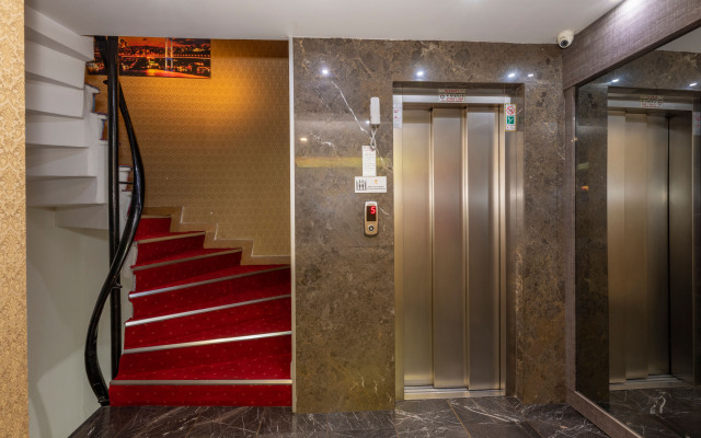 Regno Hotel