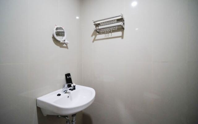 Nice And Comfy Studio At Grand Dharmahusada Lagoon Apartment