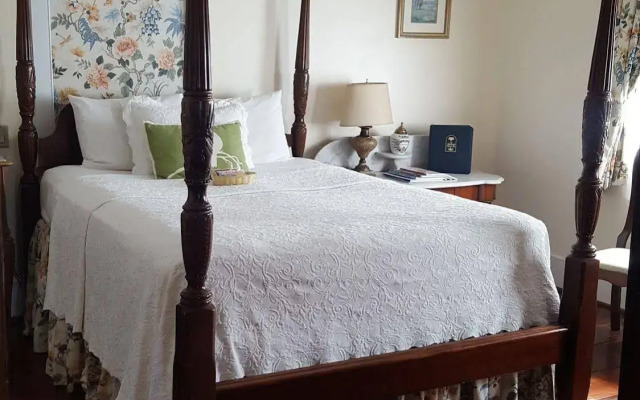 Barksdale House Inn