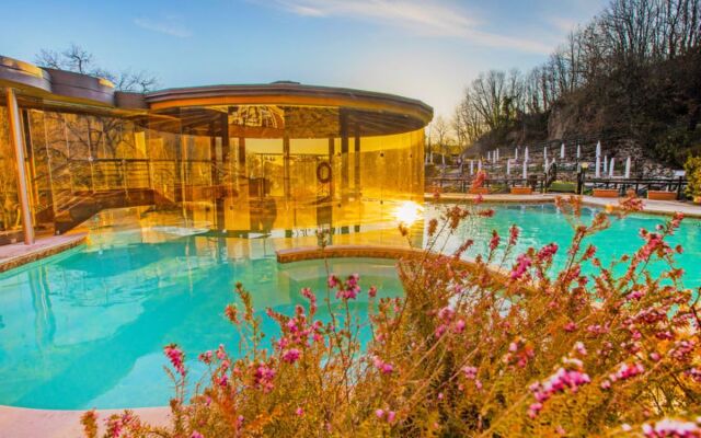 Thermae Apartment 14