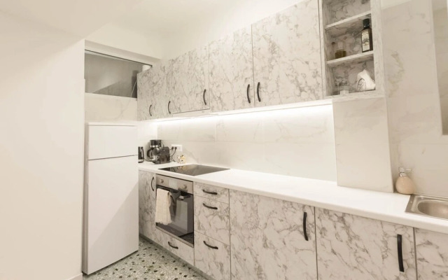 Athens Plaka Family Suites