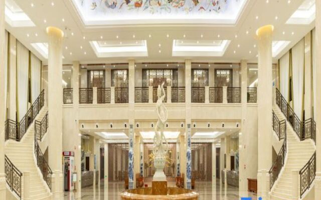 Tianhe Hotel