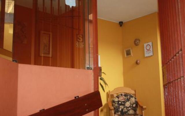 Hostal Cesar's Moche
