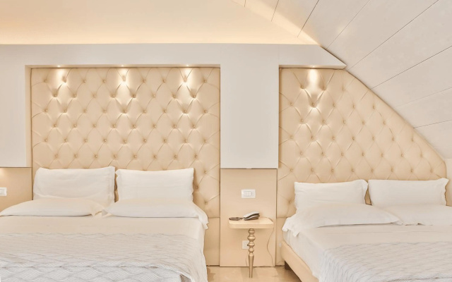 Hotel Ambassador