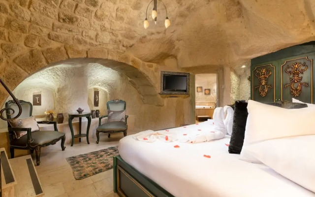 Elysion Cave Suites
