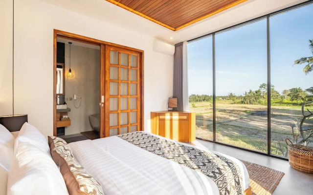 Azure Romantic Gateway in Ubud