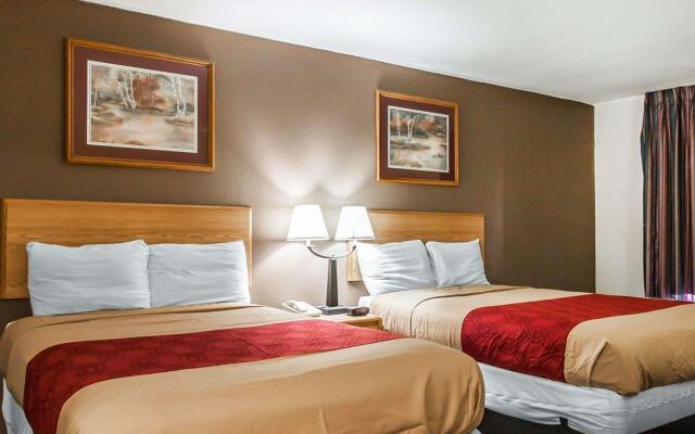 Econo Lodge Inn & Suites Jackson Northwest