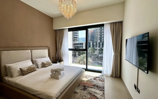 LuxBnB Dubai Opera Act-1 Boulevard Views