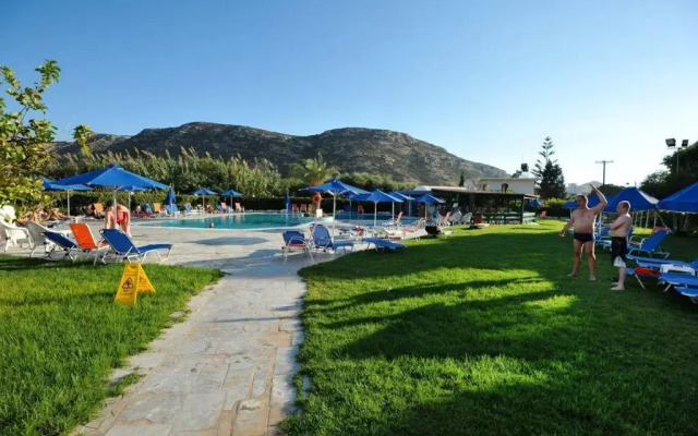Eleaterra Hotel