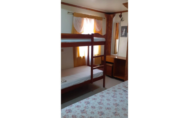 Lisa's Guesthouse by OYO Rooms