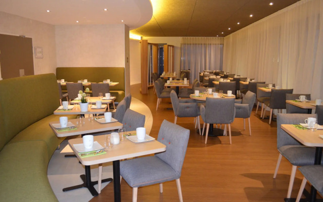 Brit Hotel Saint Brieuc Plérin