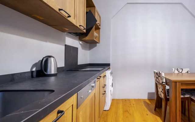 Refreshing and Central Apartment in Beyoglu