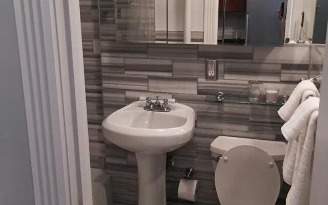 NY060 1 Bedroom Apartment By Senstay