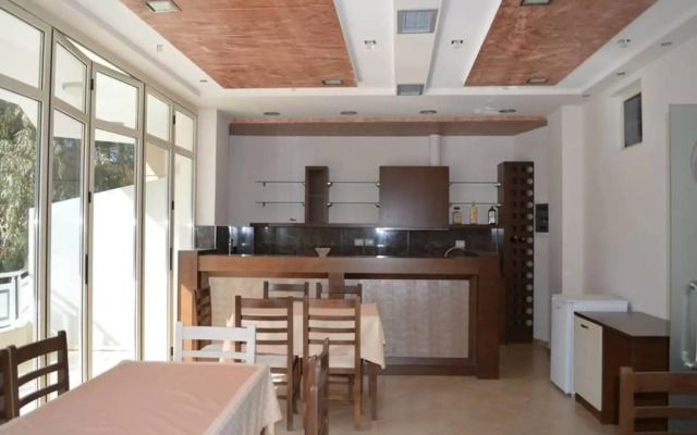 Hotel Ana