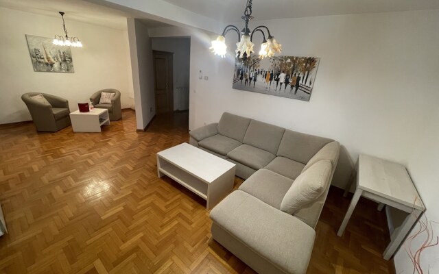 B&B L.D
