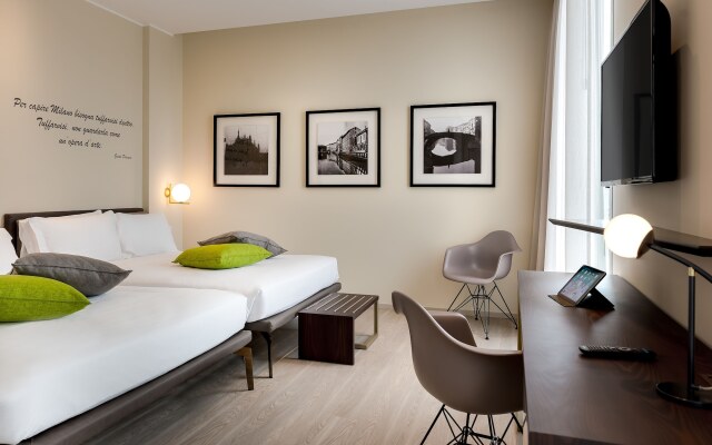 Canada Hotel