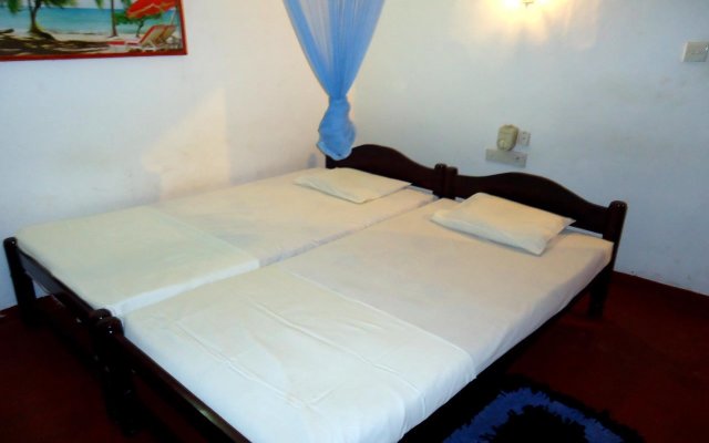 Thirasara Holiday Inn