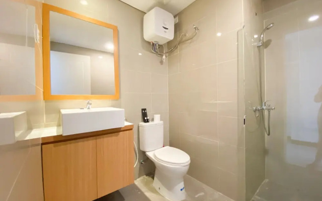 Cozy Living Studio (No Kitchen) At Sentraland Semarang Apartment