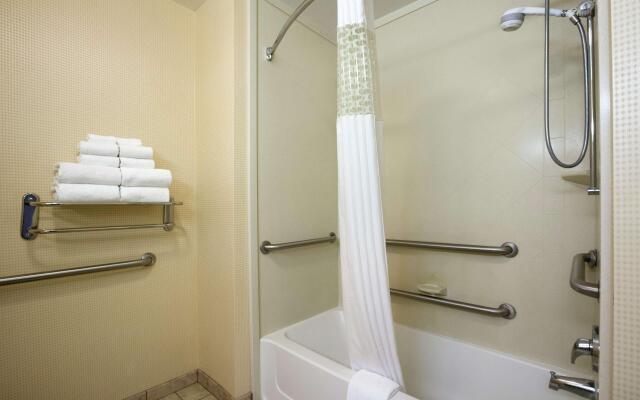Hampton Inn & Suites El Paso/East