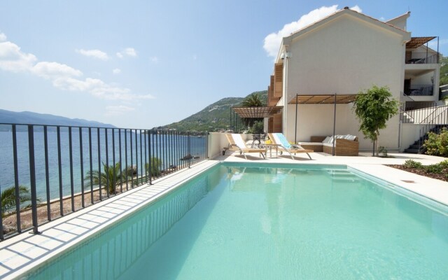 EOL Apartments
