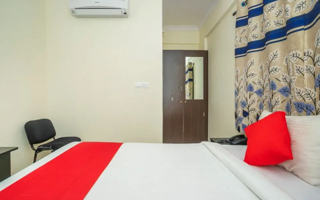 Oyo 28119 Omkar Global Inn
