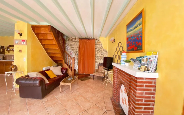 Charming Holiday Home With Garden in the Cotentin